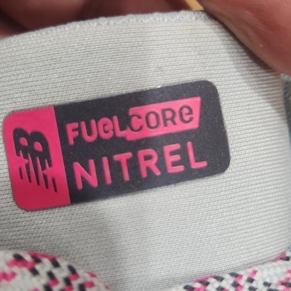 New Balance running Fuelcore women's size 8 Nitrel great condition - Picture 4 of 9